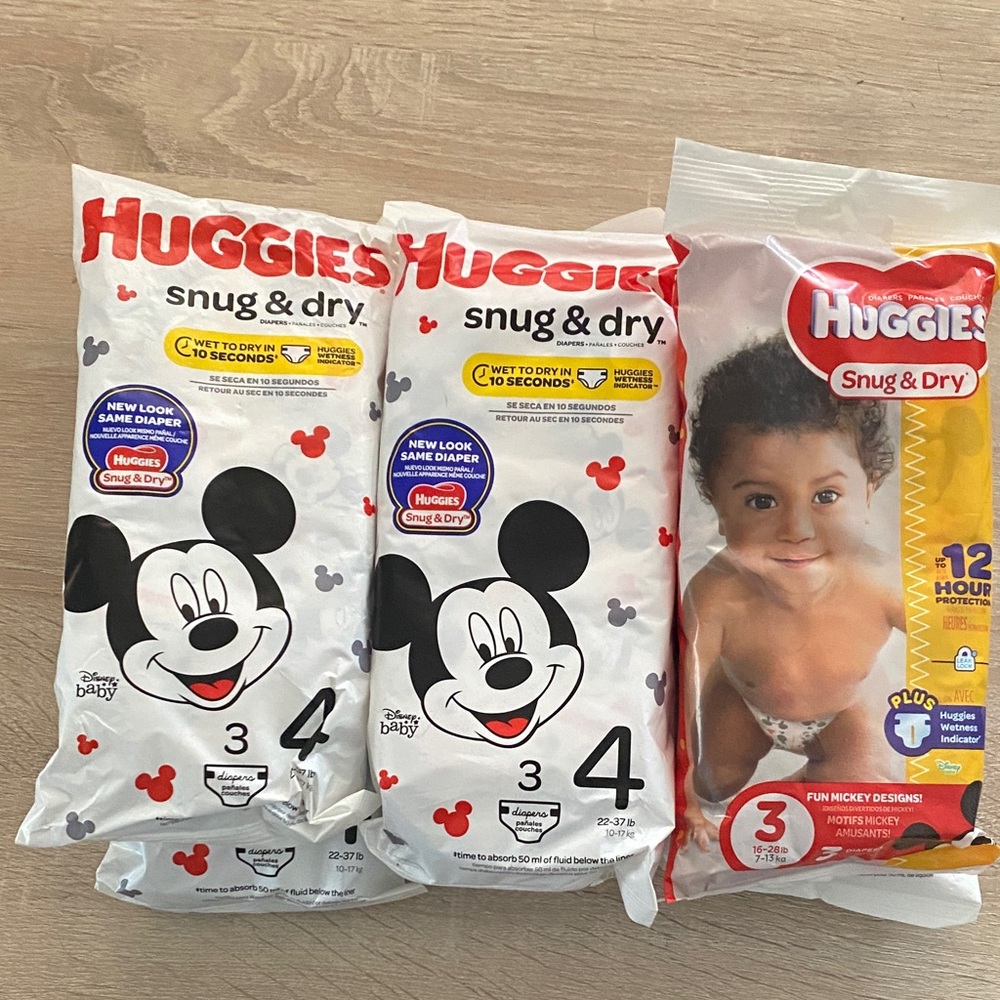 Huggies Snug & Dry Diapers Size 3
